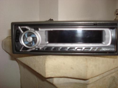 te koop autoradio cd merk Kenwood met mp3 en rds