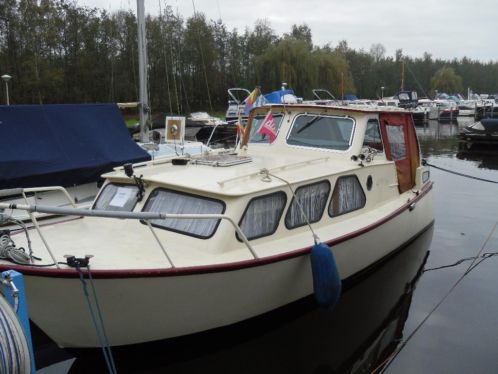 Te Koop BEJA Kruiser met achterkajuit, moet weg  