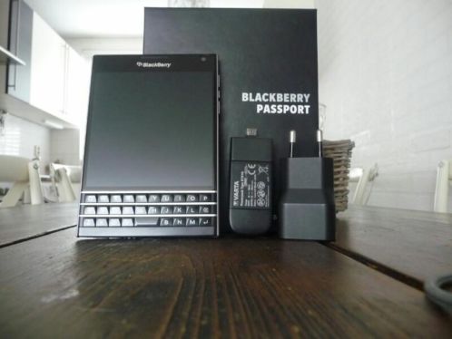 Te koop blackberry passport