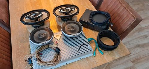 Te koop car audioset.