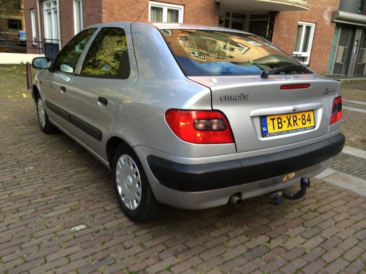 Te koop Citroen Xsara 1.4 I 1998 Grijs Airco...........