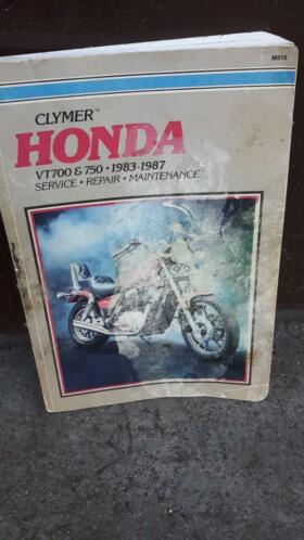 te koop clymer onderhoudsboek voor Honda VT700