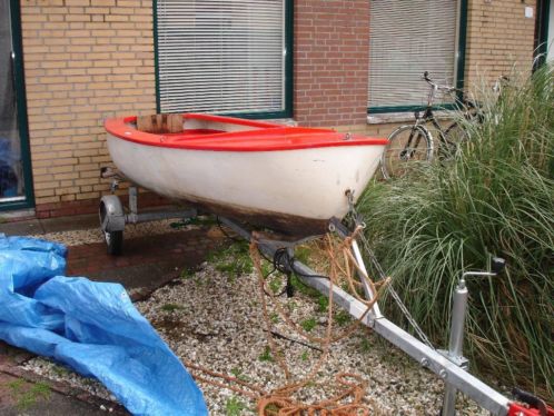 Te koop complete roeiboot met fluistermotor