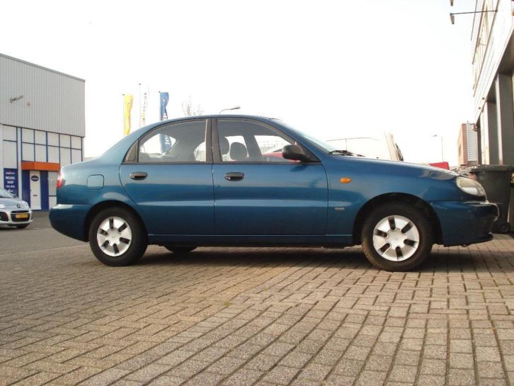 TE KOOP Daewoo Lanos 1.3 Sedan Inruil Mogelijk