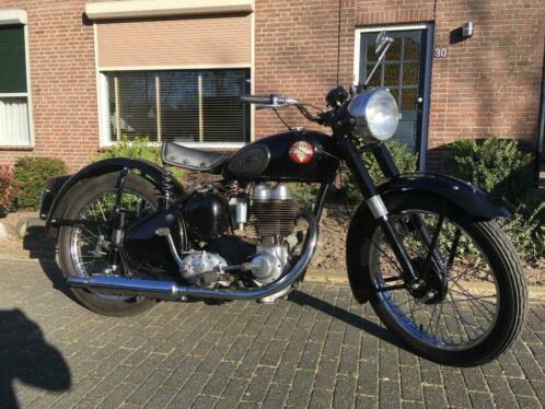 Te koop een mooie BSA C11G van 1954 250cc