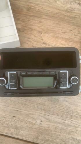 Te koop een mooie radio