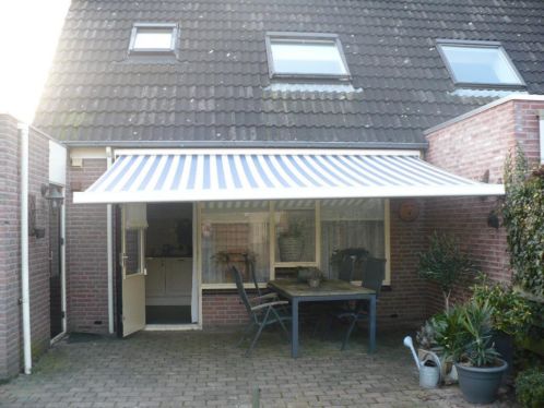 Te koop electrisch zonnescherm