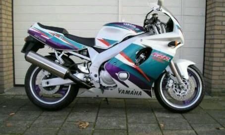 Te koop Fzr 600r ook (in)ruil kleine auto.