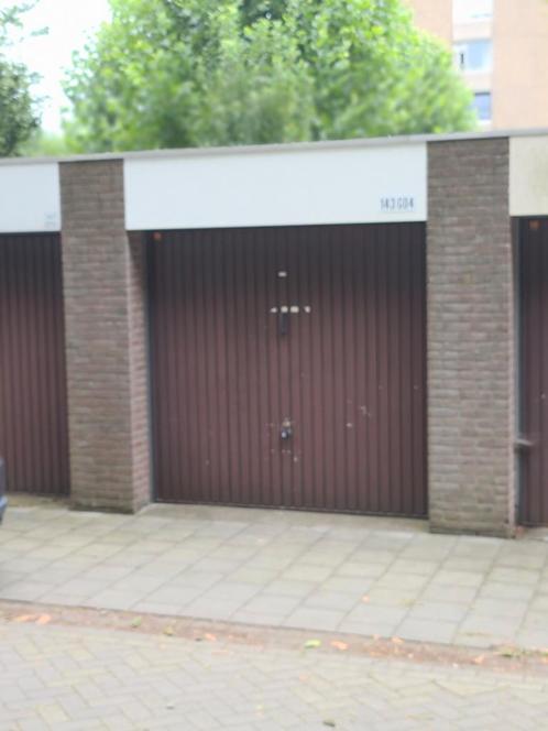 Te koop GARAGEBOX in Eindhoven woensel