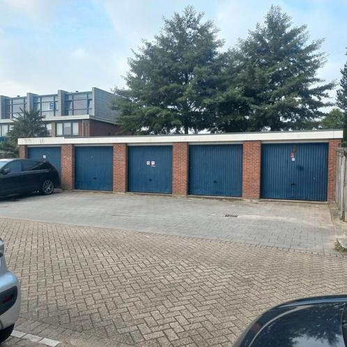 Te koop garagebox omloopdijk  69 Rotterdam- IJsselmonde.