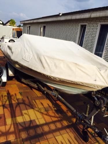 Te koop glastron speetboot