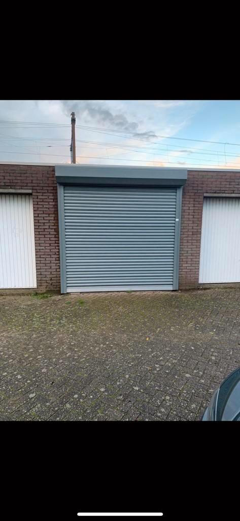 Te koop grote garage 24 m2 nabij Amsterdam
