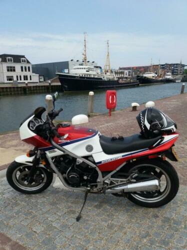Te koop, Honda VF750F Interceptor (klassieker)