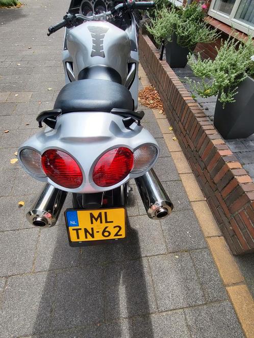 Te koop in nieuwstaat kawazaki zzr1200