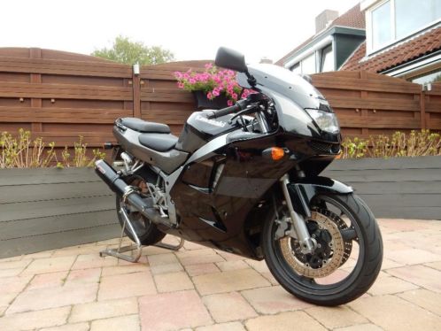 Te koop Kawasaki ZX6R 1996 (niet groen)