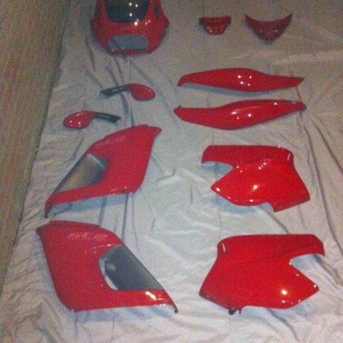 Te Koop Kuipset Ducati ST2 bwj 1998