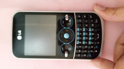 Te koop LG telefoon GW300