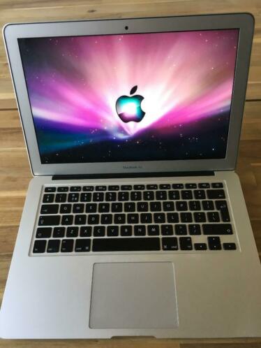 Te Koop MacBook Air 13 inch Early 2014 (incl. Thule hoes)