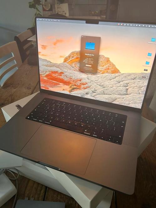 TE KOOP MacBook Pro 16 inch - m1 2021 - 32gb - 512gb