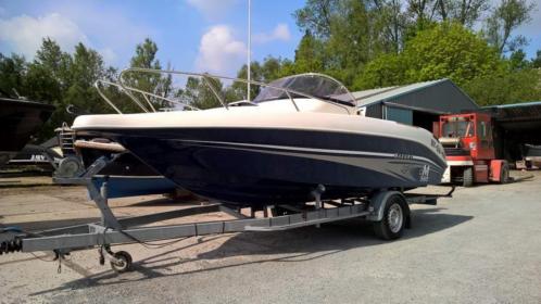 te koop Mazury speedboot walkaround