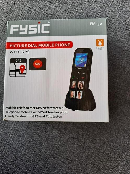 te koop Mobieltje met fototoetsen en GPS  FYSIC FM-50