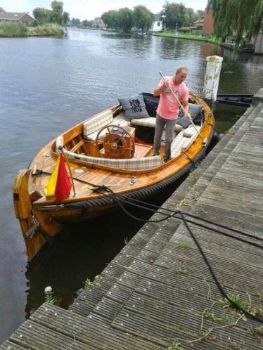 Te koop mooie houten sloep type Saare 20.