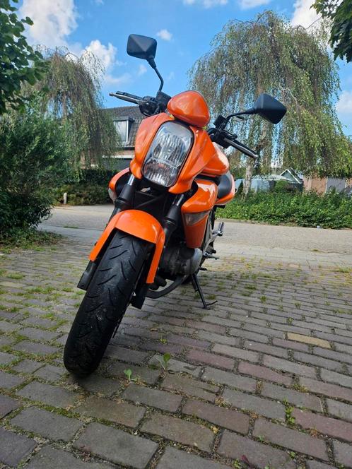 Te koop mooie oranje Kawasaki er6n uit 2007.