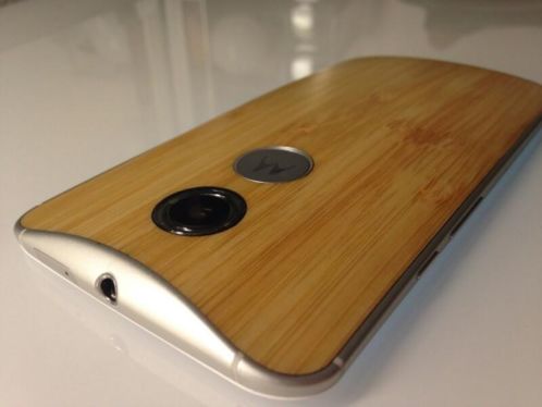 Te koop Moto X 2e generatie met bamboo back.