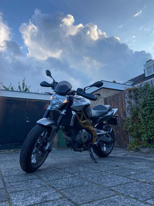 Te Koop Nette aprilia shiver 750