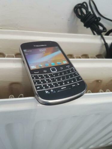 Te koop nette BlackBerry bold 9900 met touchscreen