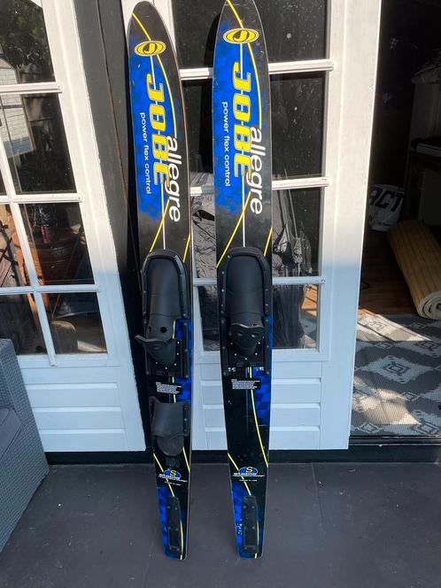 Te koop nette waterskis