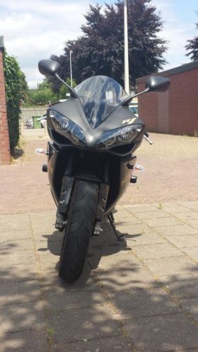 Te koop nette yamaha r12008