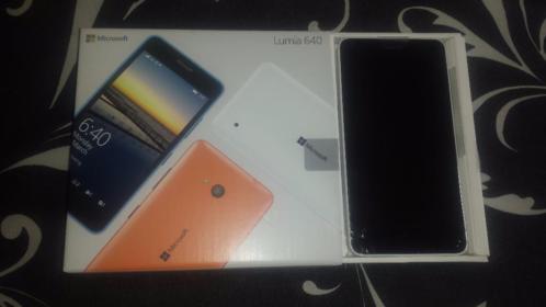 Te koop Nokia LUMIA 640 LTE 1Maand oud 1dag gebruikt Z.g.a.n