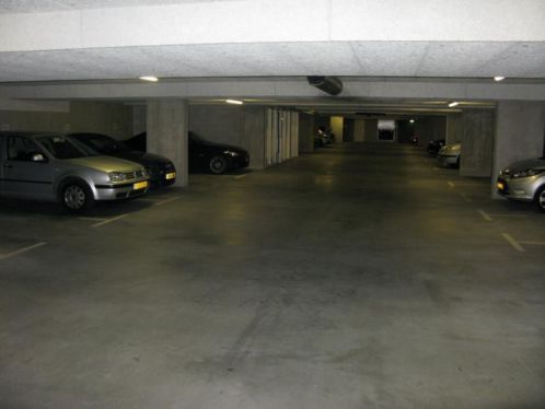 te koop of te huur parkeerplaatsen in parkeerkelder