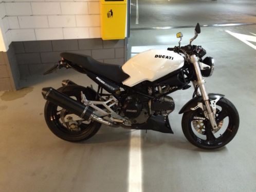 Te koop of te ruil(auto) Unieke Ducati Monster in NIEUWstaat