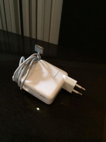 Te koop oplader voor Macbook