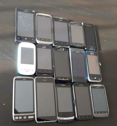 Te koop partij van 50 stuks mix android telefoons