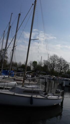 Te Koop Polyester Zeilboot kajuit , Met Buitenboordmotor