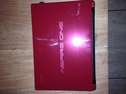 Te koop Rode Acer Netbook met 8 Gb werkgeheugen