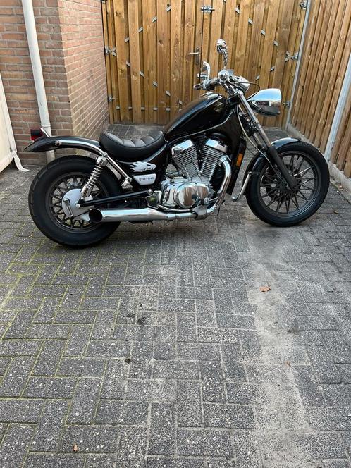 Te koop super mooie motor Suzuki Chopper VS750 intruder