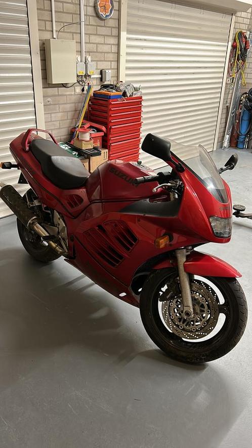 Te koop Suzuki sport RF 900R 1994 opknapper of onderdelen