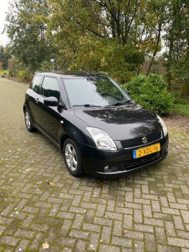 Te koop Suzuki Swift 1.3 benzine 2007 Zwart KM st 111260