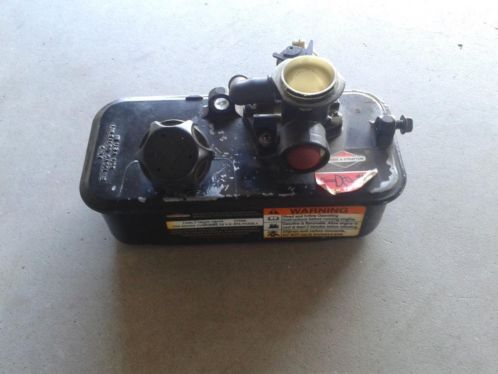 Te koop tank  carburateur briggs amp stratton compleet