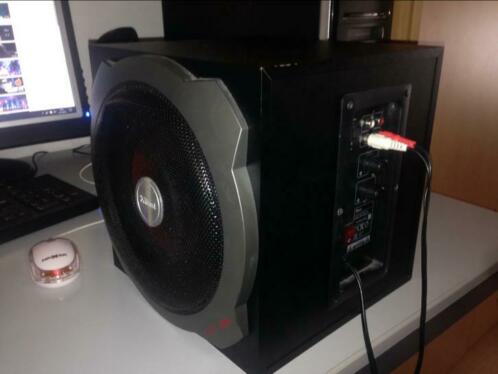 te koop trust subwoofer werkt perfect