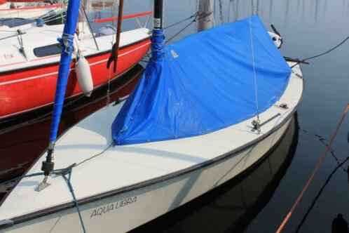 te koop Valk zeilboot