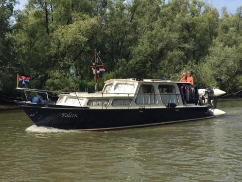 Te Koop Valkhof kruiser 10,50 mtr ( ruime living)