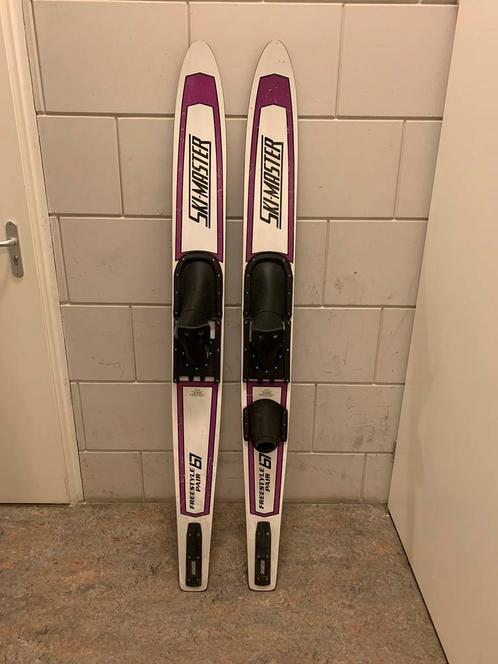 Te koop waterskis Skimaster freestyle pair 67