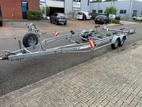 Te koop zeer robuuste Kalf boottrailer stallingstrailer 3000