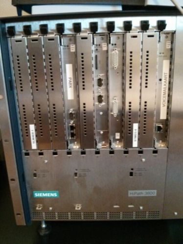 teab Siemens Hipath 3800 centrale  20 x Openstage 20HFA