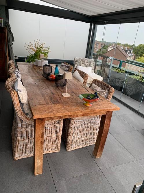 Teak houten tafel met 6 stoelen 260x110 cm